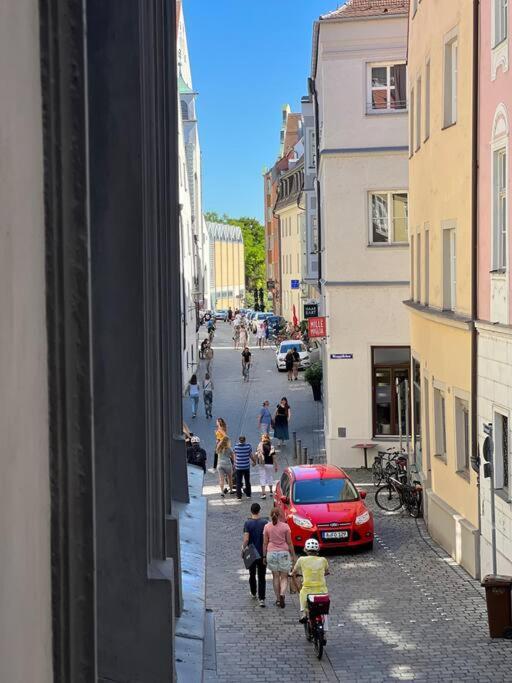 Wunderschoenes Herrenzimmer/Loft In Der Innenstadt Augsburg Exterior photo