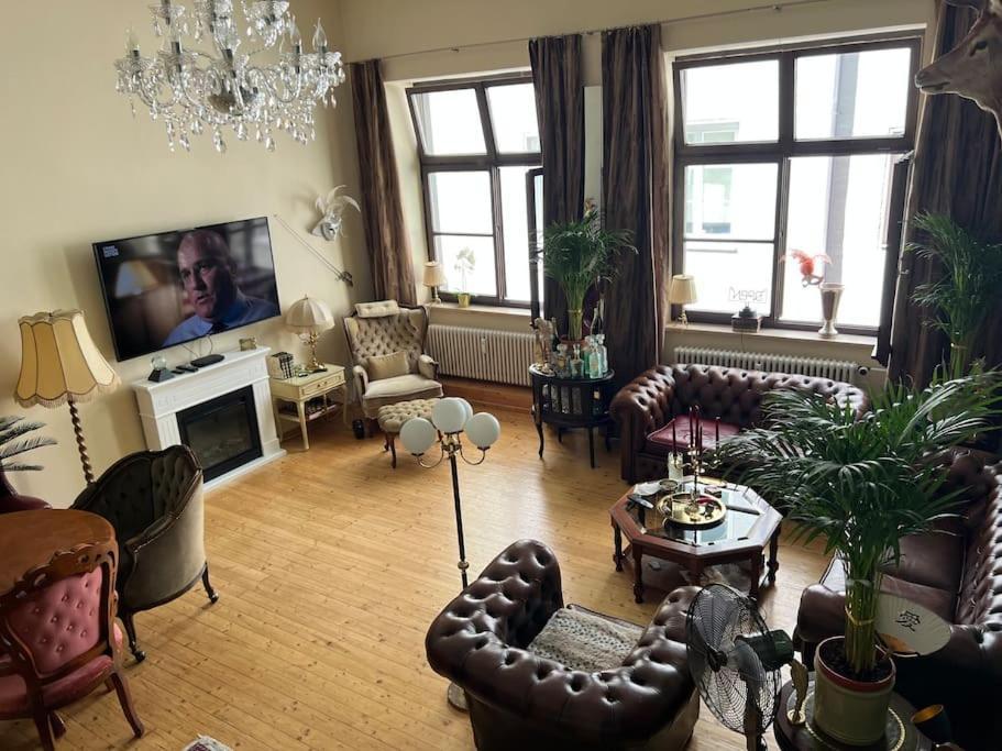 Wunderschoenes Herrenzimmer/Loft In Der Innenstadt Augsburg Exterior photo